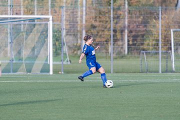 Bild 25 - F SSC Hagen Ahrensburg - SV Frisia 03 Risum-Lindholm : Ergebnis: 2:0